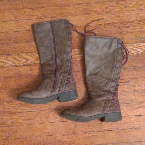 kolhs Shoes Girls Boots Size 4 Poshmark